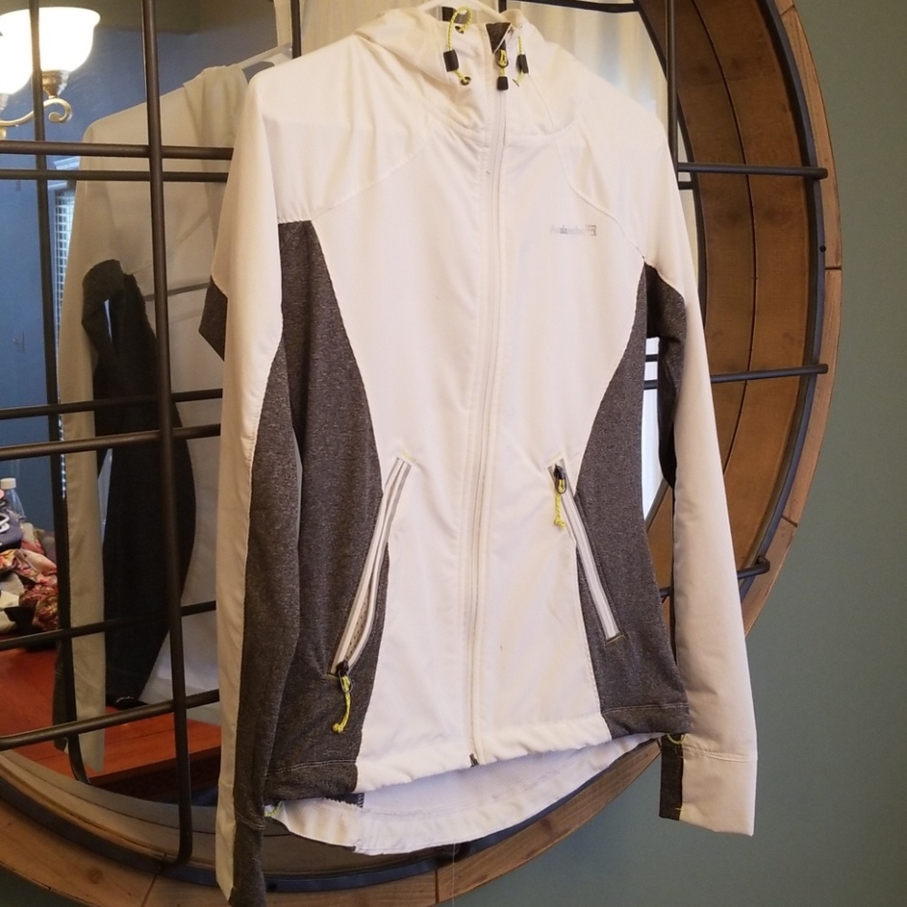 Avalanche weather shield running shield